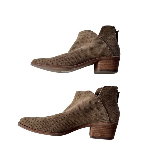 Dolce Vita KARSEN Camel Color Perforated Suede 2” Block Heel 4” Shaft 7.5 Bootie - Picture 7 of 7